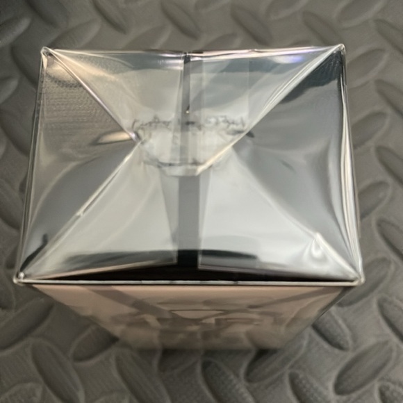 YSL EDP. BNIB - Picture 3 of 3